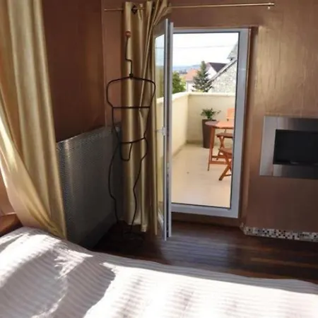 Apartment Suites De Charme L'Arbanne - Bien-Etre Bio En Champagne Reuil-sur-Marne